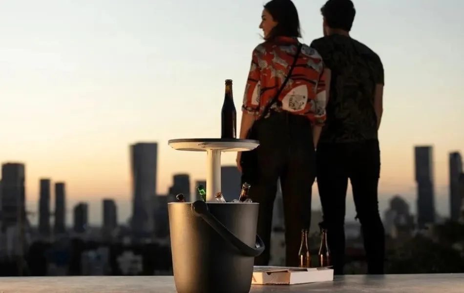 Outlet Go Bar Portable 4.3 Gallon Cooler - Graphite Cool Bars