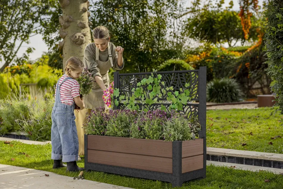 New Tulip 26 Gallon Privacy Screen Planter - Brown Planters|Garden Beds